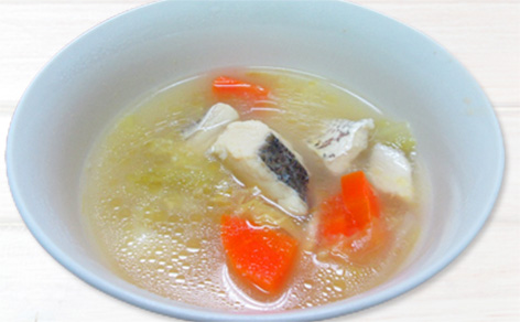 鯛と野菜の具だくさんスープの写真